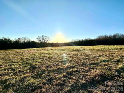 390 Old Mill Road, Campobello, SC, 29322 | Card Image