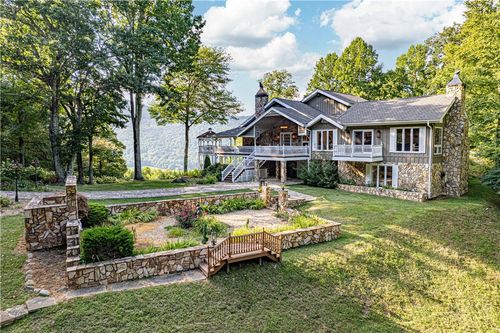 774 Aldridge Rd, Banner Elk, NC, 28604-9004 | Card Image