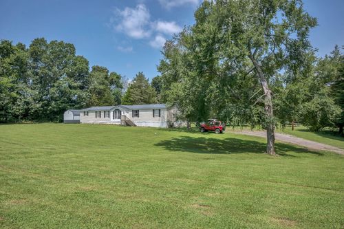 831 Coaling Rd, Charlotte, TN, 37036-5115 | Card Image