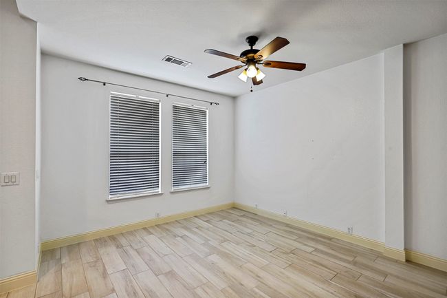 2740 Olympic Park Dr, Townhouse with 2 bedrooms, 3 bathrooms and null parking in Grand Prairie TX | Image 6