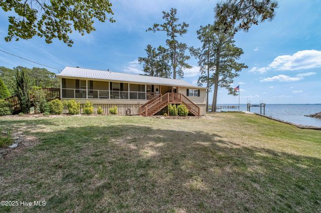 966 W Island View Rd, House other with 3 bedrooms, 2 bathrooms and null parking in Bath NC | Image 17