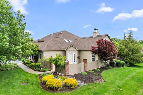 117 Linden Ct, Seven Fields, PA, 16046-4309 | Card Image