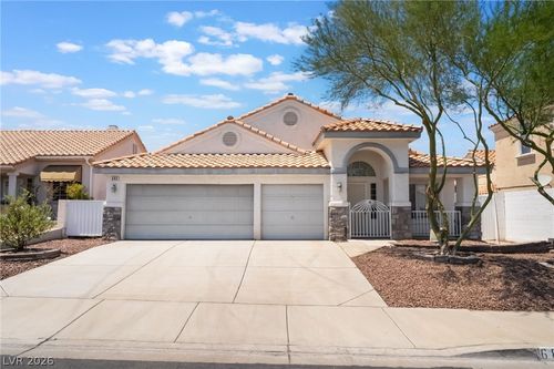 682 Scenic Tierra Ln, Henderson, NV, 89002-8256 | Card Image