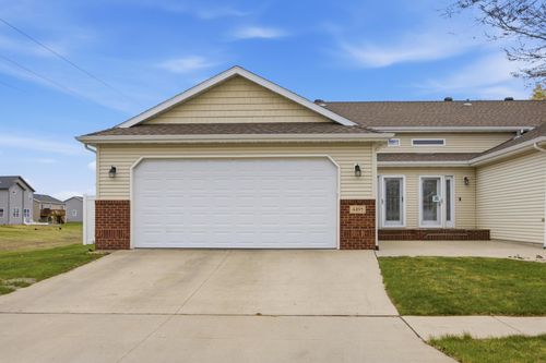 4495 53rd St S, Fargo, ND, 58104-4249 | Card Image
