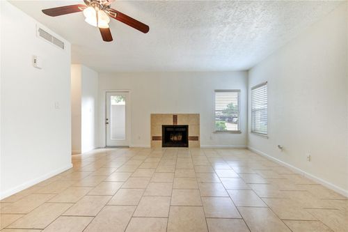 510-2021 Spenwick Dr, Houston, TX, 77055-1548 | Card Image