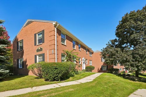 1335 E Randolph Ct, Milwaukee, WI, 53212-1841 | Card Image