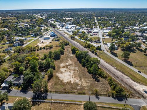 351 E Glenn Street, Bellville, TX, 77418 | Card Image