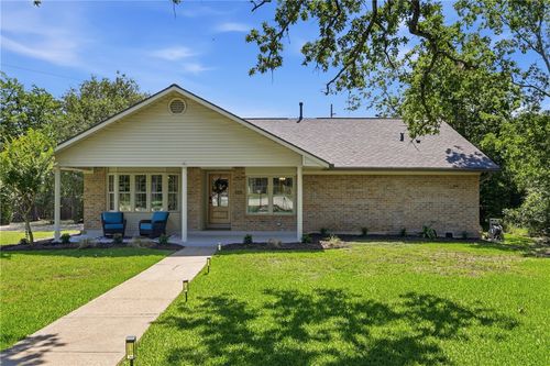 515 Crescent Dr, Bryan, TX, 77801-3714 | Card Image