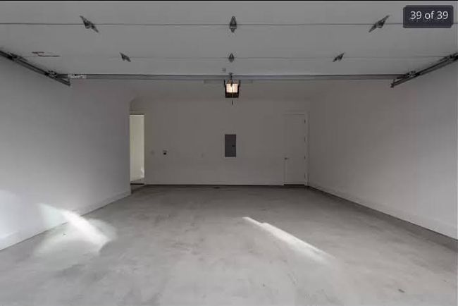 UNIT-8 - 1801 E 2 Nd St, Condo with 3 bedrooms, 4 bathrooms and 2 parking in Austin TX | Image 39