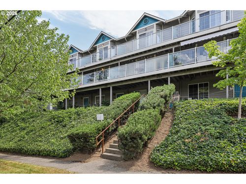 2764 E Mcloughlin Blvd, Vancouver, WA, 98661-4722 | Card Image