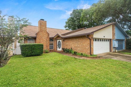 851 Holbrook Cir, Fort Walton Beach, FL, 32547-6730 | Card Image