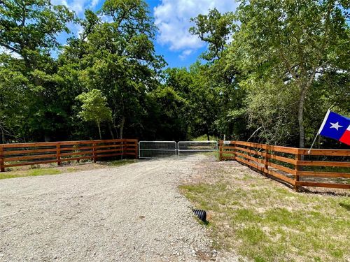 9242 Stetson Drive, Normangee, TX, 77871 | Card Image