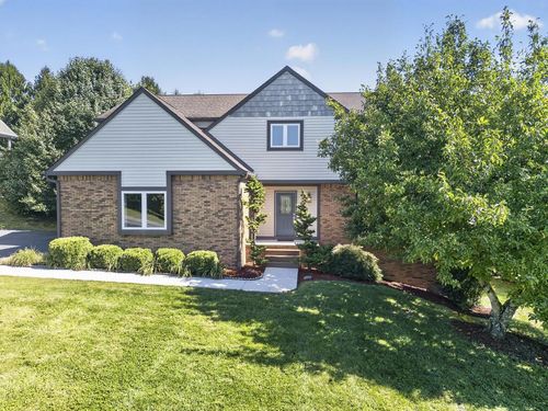 19365 Triple Crown Dr, Abingdon, VA, 24211-6753 | Card Image