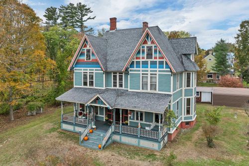 28 Maple Sq, Franklin, NH, 03235-1314 | Card Image