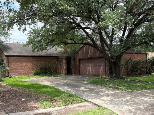 2314 Gray Falls Dr, Houston, TX, 77077-6504 | Card Image