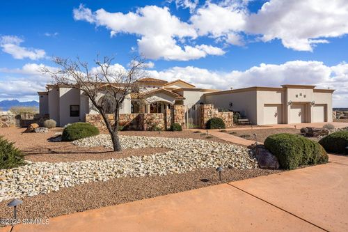 8055 Constitution Rd, Las Cruces, NM, 88007-8982 | Card Image