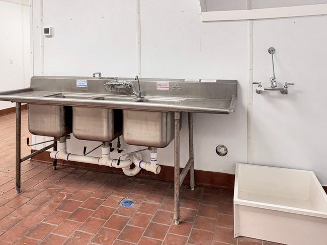 Commercial Sink station and mop station | Image 24