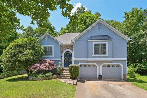 421 Middle Valley Ln, Woodstock, GA, 30189-2547 | Card Image