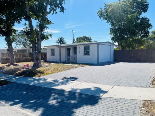 0-5301 Ne 17th Ave, Pompano Beach, FL, 33064-5624 | Card Image