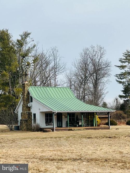 7099 Glen Curtiss Ln, WARRENTON, VA, 20187-7141 | Card Image