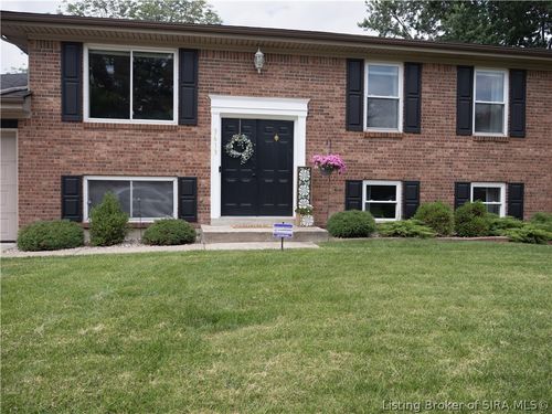 3613 Doe Run Way, New Albany, IN, 47150-9791 | Card Image