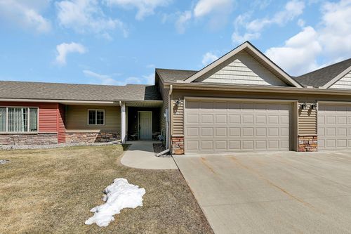 635 Cottonwood Ave, Litchfield, MN, 55355-4626 | Card Image