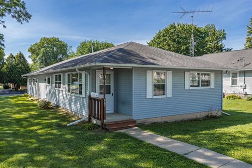 662 11th Street, Baraboo, WI, 53913 | Card Image