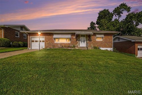 5125 Wallingford Dr, Saint Louis, MO, 63121-1014 | Card Image