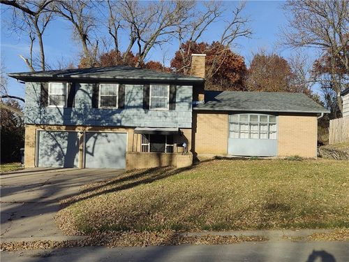 4420 E 52nd St, Kansas City, MO, 64130-3024 | Card Image