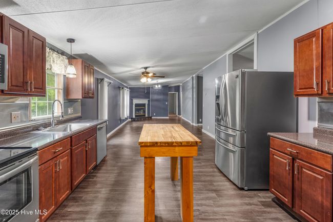 107 Indian Cave Dr, House other with 4 bedrooms, 2 bathrooms and null parking in Richlands NC | Image 13