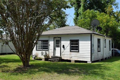 507 Peach St, Sweeny, TX, 77480-2433 | Card Image