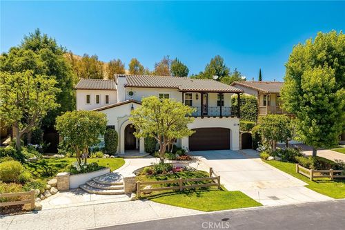 359 Loire Valley Dr, Simi Valley, CA, 93065-8242 | Card Image