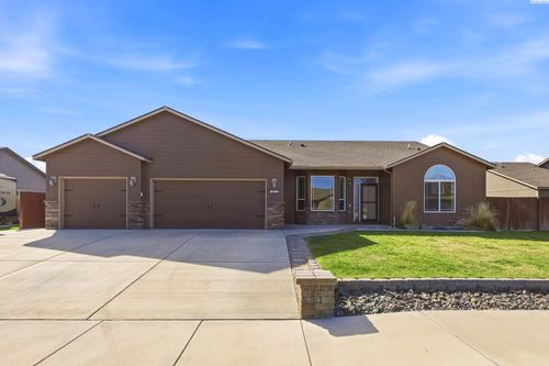 6016 Riverhawk Ln, Pasco, WA, 99301-3030 | Card Image