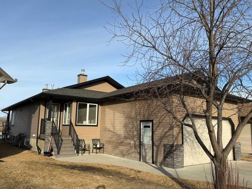 10 Speargrass Blvd, Carseland, AB, T0J | Card Image