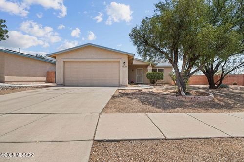 9790 E Banbridge St, Tucson, AZ, 85747-5142 | Card Image