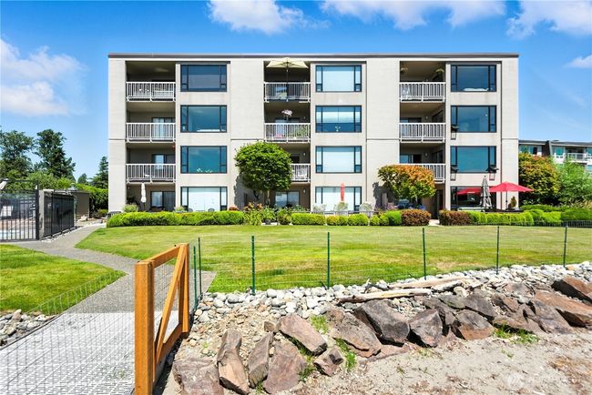 APT-101 - 9717 Ne Juanita Dr, Condo with 2 bedrooms, 2 bathrooms and 2 parking in Kirkland WA | Image 33