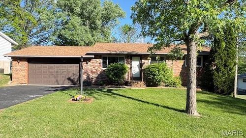 4312 Norcrest Dr, Saint Louis, MO, 63129-2618 | Card Image