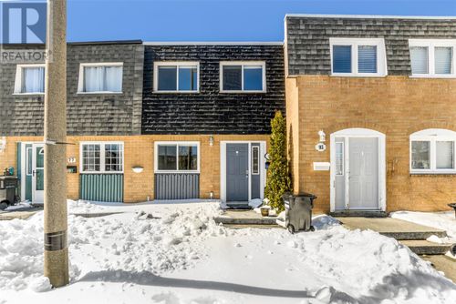 79 Pearson St, St. John's, NL, A1A2L7 | Card Image
