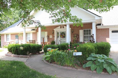937 Kelleys Chapel Rd, Burlison, TN, 38015-6449 | Card Image