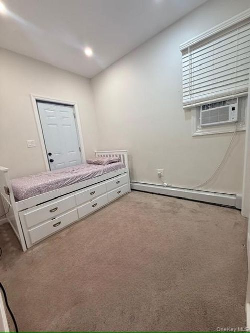 1-6078 60 Avenue, New York, NY, 11378 | Card Image