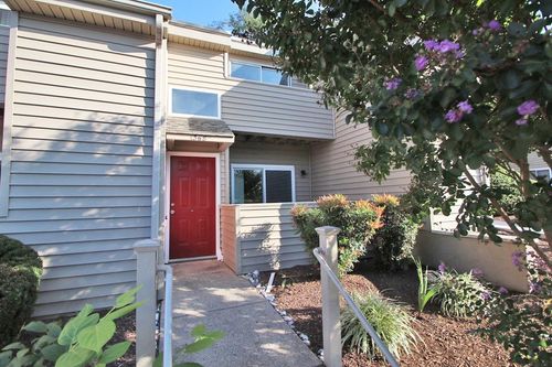 1368 Bradley Dr, HARRISONBURG, VA, 22801-5200 | Card Image