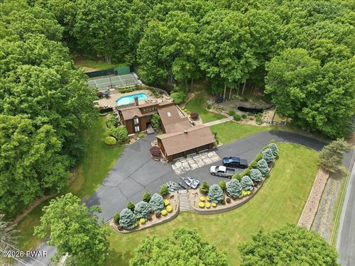 1075 Acacia Dr, Hawley, PA, 18428-4668 | Card Image