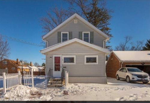 733 High St, Bedford, OH, 44146-3867 | Card Image