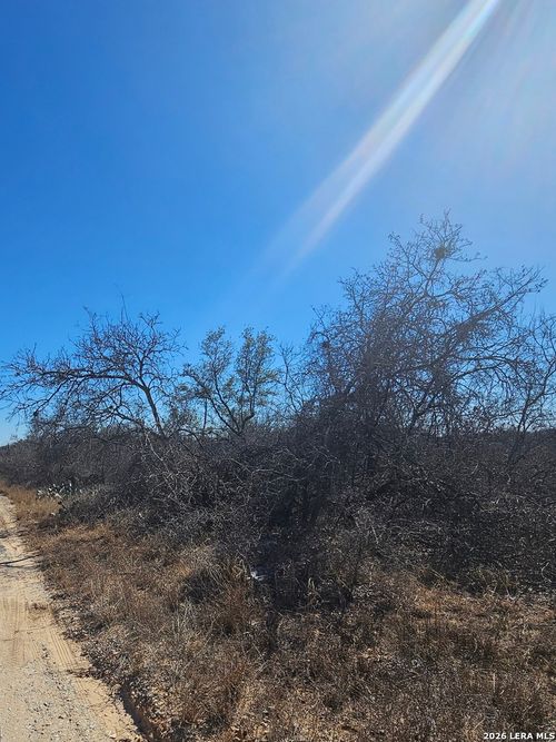 IH 35 Ih 35 Esm, Natalia, TX, 78059 | Card Image