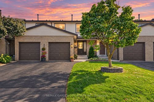 88-1115 Paramount Dr, Stoney Creek, ON, L8J1P6 | Card Image