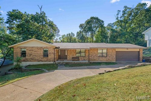 5182 N Royale Dr, Imperial, MO, 63052-3062 | Card Image