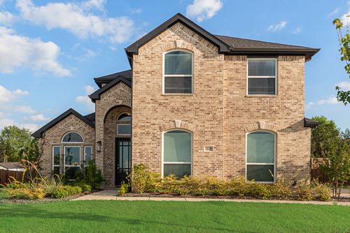 1112 E Hidden Lakes Dr, Desoto, TX, 75115-5876 | Card Image
