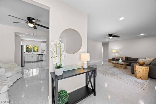 887 Casa Ybel Rd, Sanibel, FL, 33957-4313 | Card Image