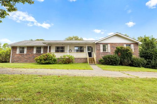 804 Chilhowee View Rd, Maryville, TN, 37803-4259 | Card Image
