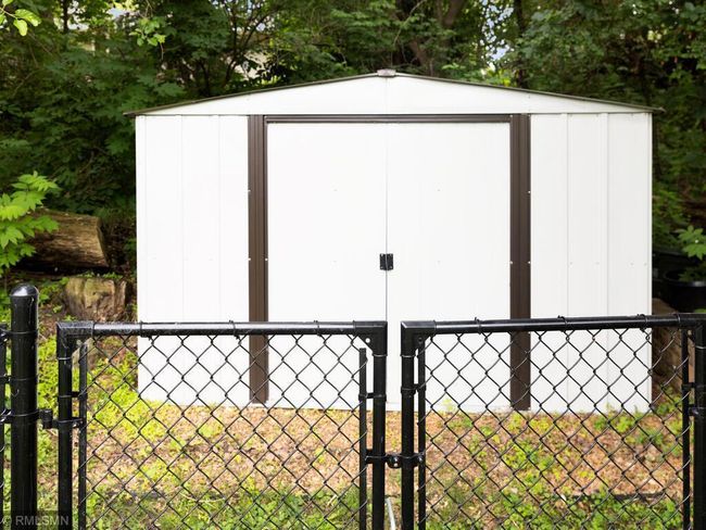 Convenient outdoor storage | Image 54